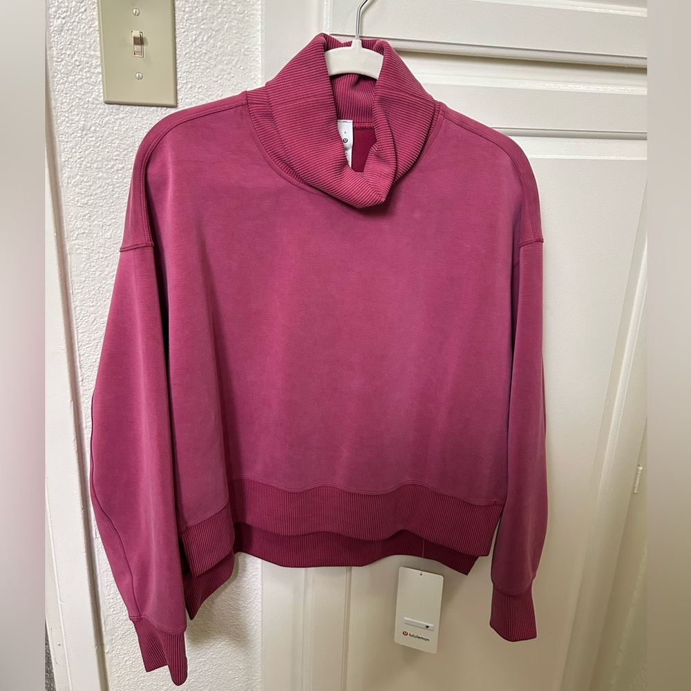 Lululemon Softstreme Turtleneck Pullover in Pomegranate size 4
